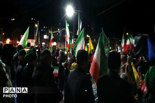 مردم شهر بار سلیبریتی های خیابان ها شدند
