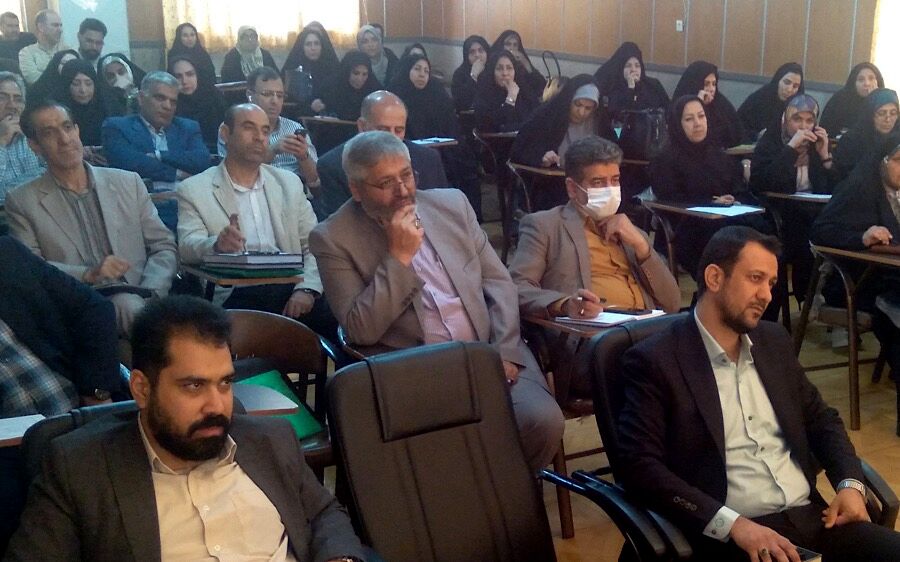 جلسه مدیران آموزش‌وپرورش ناحیه یک شهرری به منظور کیفیت‌بخشی واحدهای آموزشی