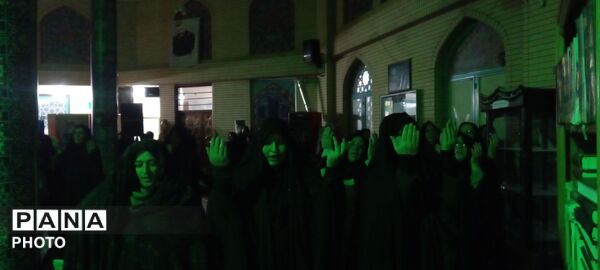 مراسم سوگواری قائد امت در مسجد امام هادی(ع) شهرک منظریه