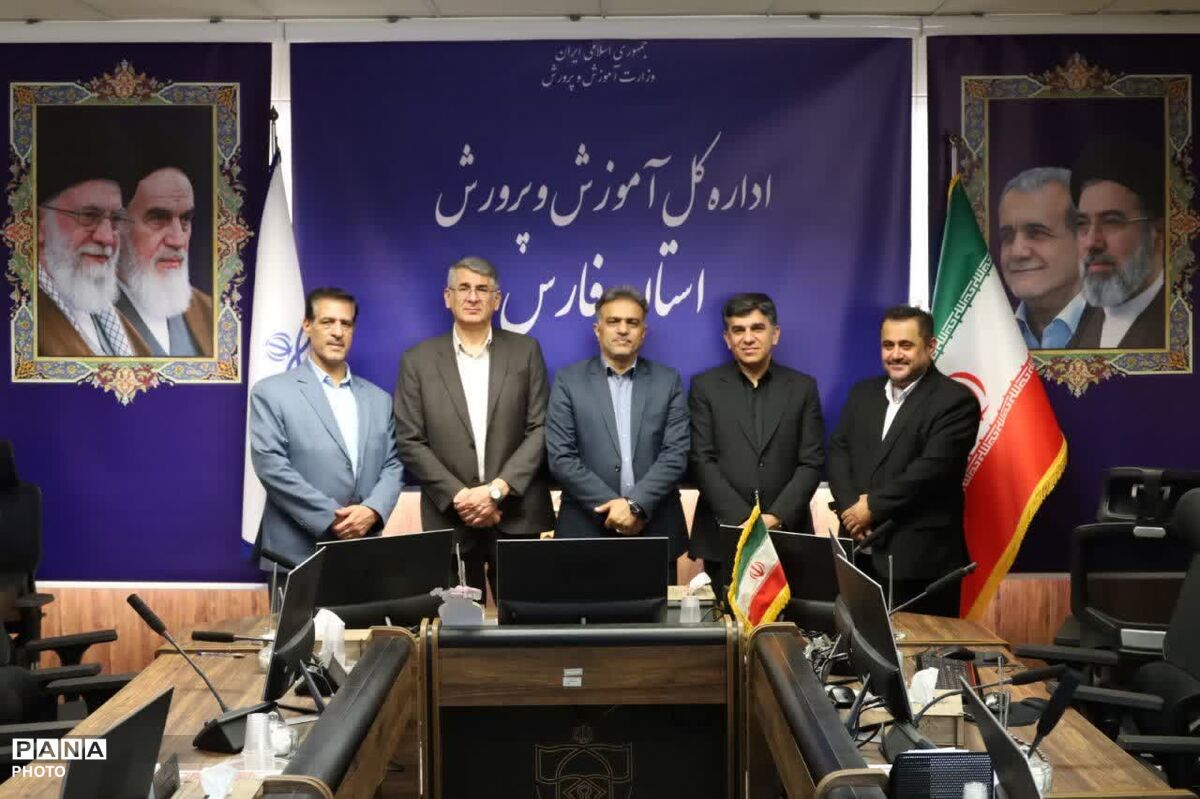 به‌روز شدن پرداخت هزینه پزشکی به معلمان در دستورکار شرکت بیمه معلم قرار می‌گیرد