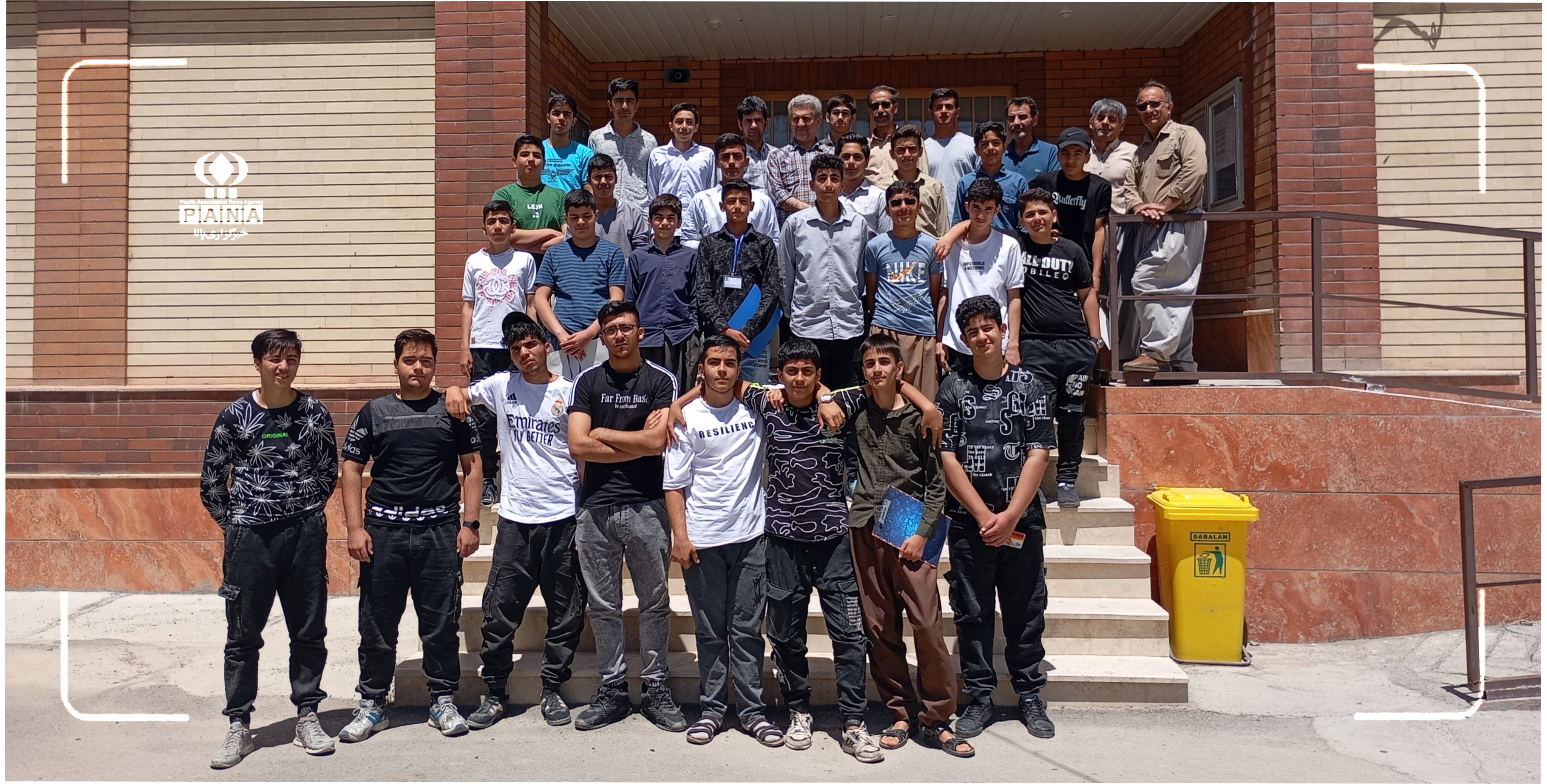 اشک‌های پایانی در آستانه پرواز