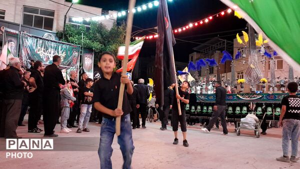 برگزاری مراسم احلی من العسل همزمان با سراسر کشور در شهرستان درگزین