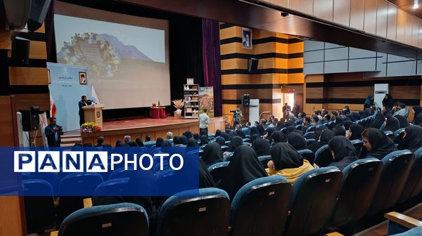 همایش بزرگداشت هفته کتاب و کتابخوانی در شهرستان ایلام