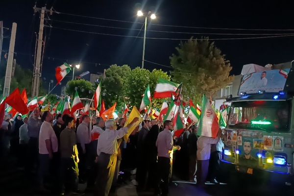 صد شب ایستادگی در راه ولایت 