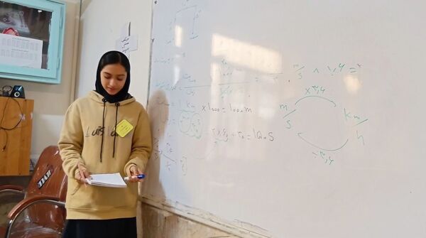 مشارکت دانش آموزان در اداره مدرسه با اجرای طرح مدام