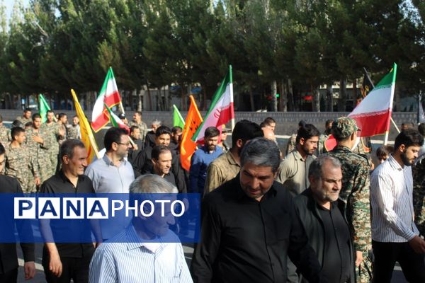 ملکان در مسیر عشق