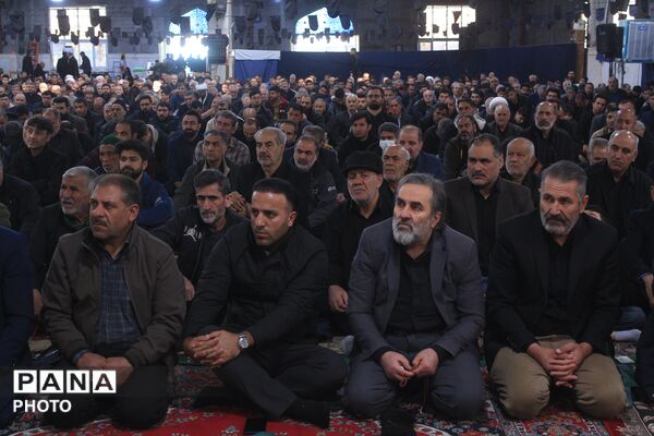 نماز استغاثه امام زمان(عج) در مصلی بزرگ امام خمینی نسیم‌شهر