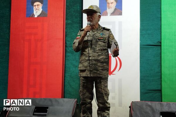 اجتماع و رزمایش دختران جان فدای ایران در میدان نماز شهرری 