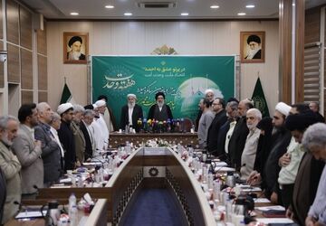 وحدت شیعه و سنی یک فرهنگ قرآنی و اهل بیتی است، نه ابتکار کشور ما