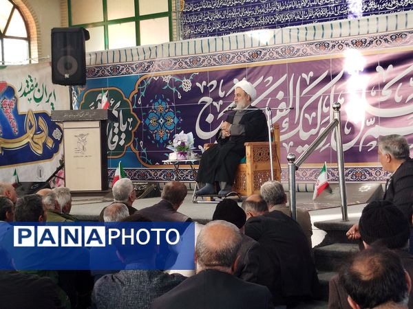 آوای عطر آگین دعای ندبه در گلزار شهدای شهر بن پیچید