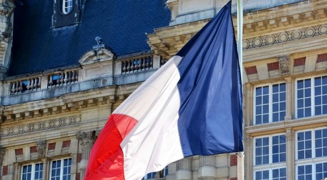 وزارت خارجه فرانسه: بارو و عراقچی در پاریس دیدار می‌کنند