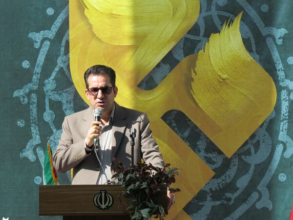 نواختن زنگ سپاس معلم در هنرستان محمودیه بجنورد