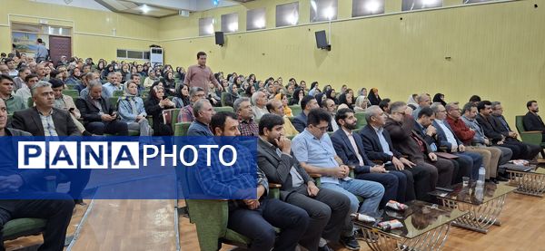 انتخابات انجمن اولیاء و مربیان مدرسه شهید‌رجایی یک بجنورد