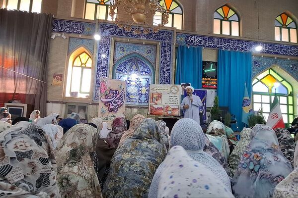 اعتکاف دانش‌آموزی مسجد اعظم قلعه‌نو