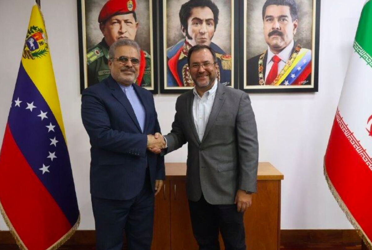 وزیر خارجه ونزوئلا: کاراکاس و تهران به حمایت از دیپلماسی صلح‌ ادامه خواهند داد