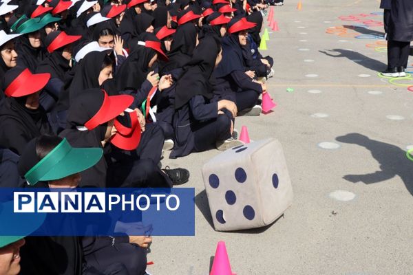 هفته تربیت‌بدنی با شور و انرژی در دبیرستان شاهد مرضیه 