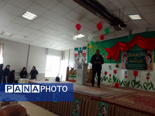 زنگ انقلاب در مدرسه بنت‌الهدی صدر با حضور مسئولین نواخته شد 