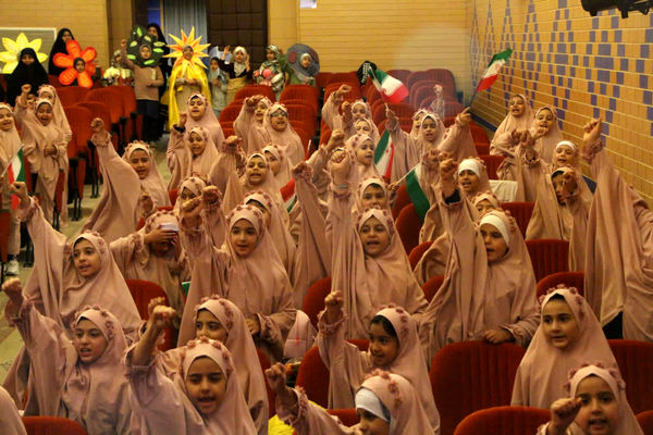 برگزاری جشن تکلیف دختران دبستان شاهد پوررضایی 