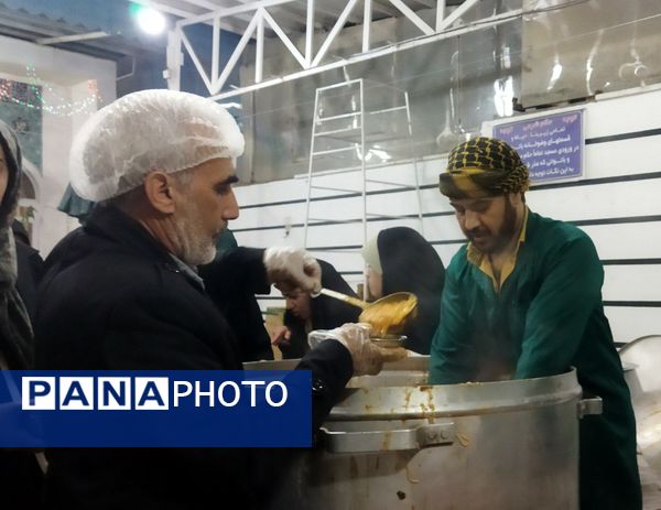 مسجد مرتضوی ارگ میزبان مردم در شب میلاد حضرت مهدی (ع) 