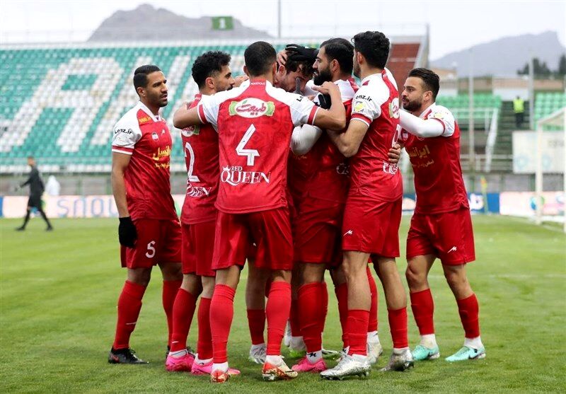 پرسپولیس مقابل ذوب آهن به اندازه انگشتان دو دست موقعیت از دست داد


