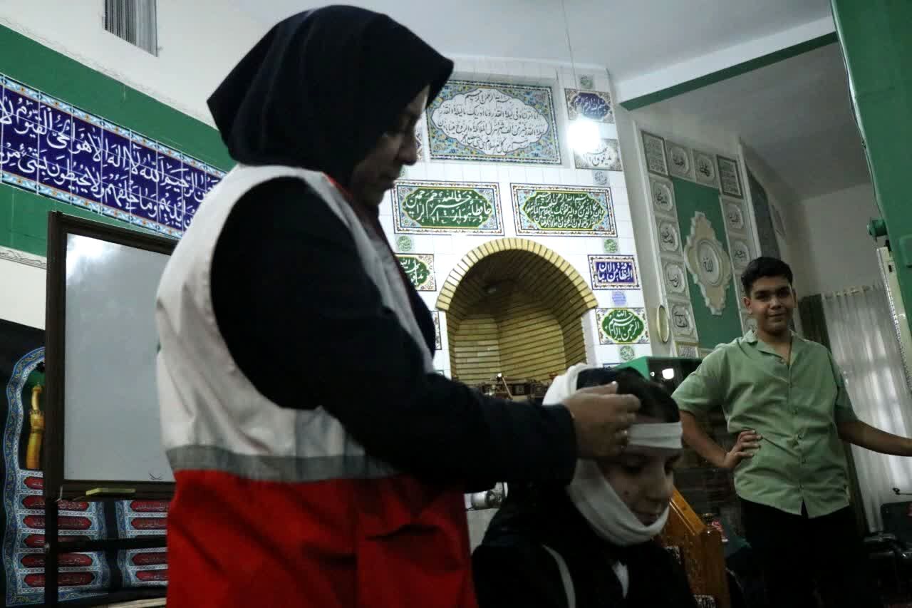 دومین کارگاه رایگان امداد و نجات در مسجد یا قمربنی هاشم(ع) کمالشهر کرج