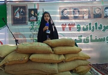 محفلی سراسر نور با هدف زنده نگه داشتن یاد و خاطره شهدا