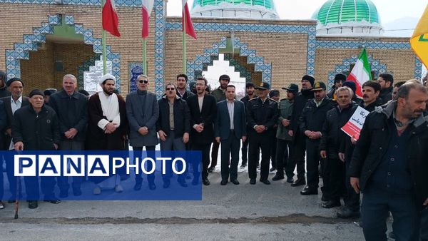 حضور گسترده مردم شهر توره در راهپیمایی۲۲ بهمن، تجلی اتحاد و ایستادگی