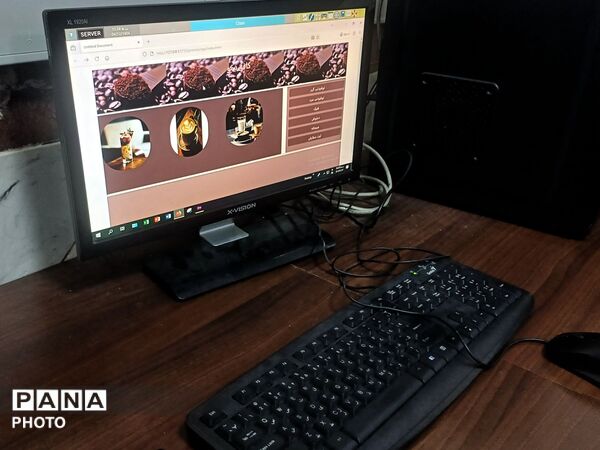 تقدیر از مهندسان آینده در دبیرستان فدک