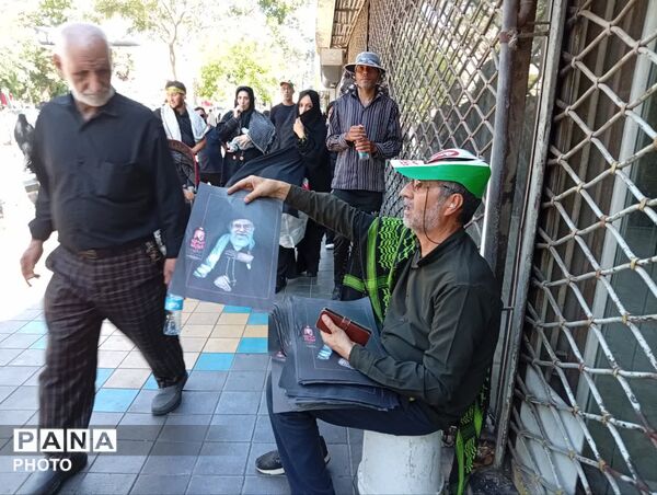 وداع حماسی با امام شهید در سایه‌سار حریم رضوی