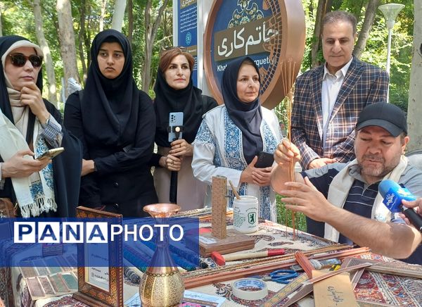 آیین بهره‌برداری از گذر صنایع دستی اصفهان