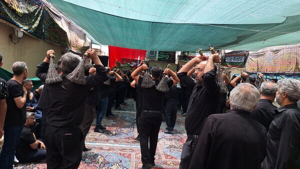 مراسم عاشورای حسینی در انگورستان ملک اصفهان