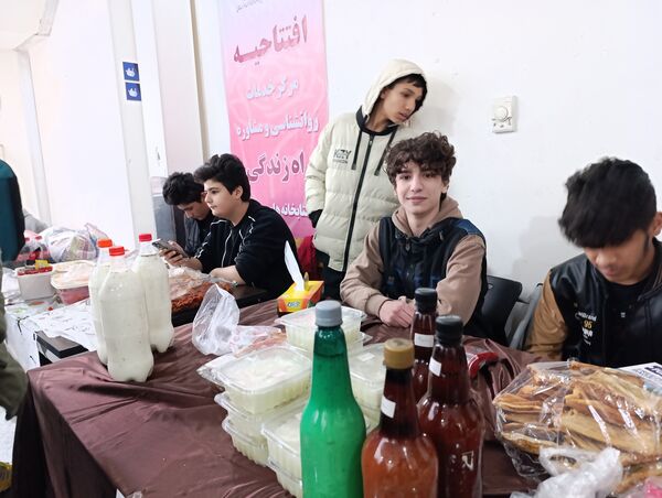 برپایی بازارچه کار و فناوری دبیرستان غیر دولتی شایستگان آشخانه 