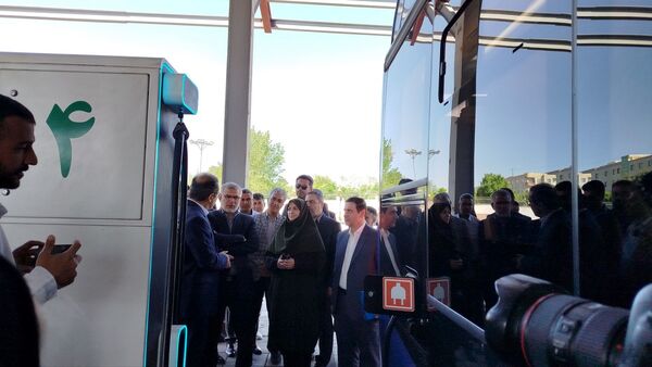 آیین افتتاح نیروگاه یک مگاواتی برق خورشیدی در البرز