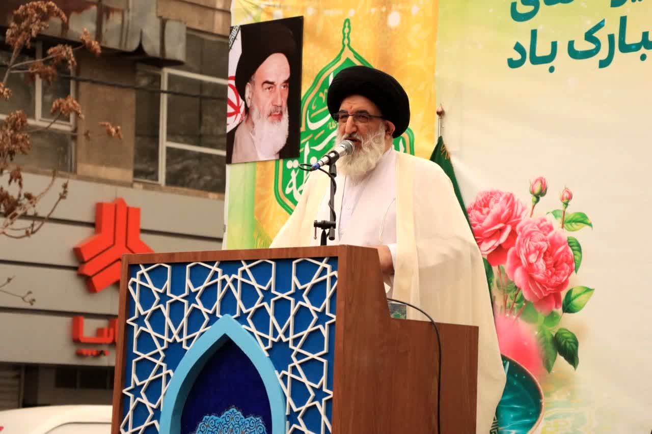 تکمیل ایمان با اخلاق نیکو باید گفتمان رایج جامعه باشد