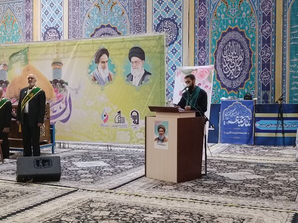 اجتماع بانوان مقاومت و تجلیل از همسران جانبازان در مصلی نماز جمعه شهرستان قدس