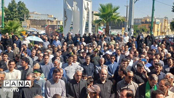 روزی که تاریخ اشک می‌ریزد؛ تشییع شکوهِ بی‌مانند رهبر شهید