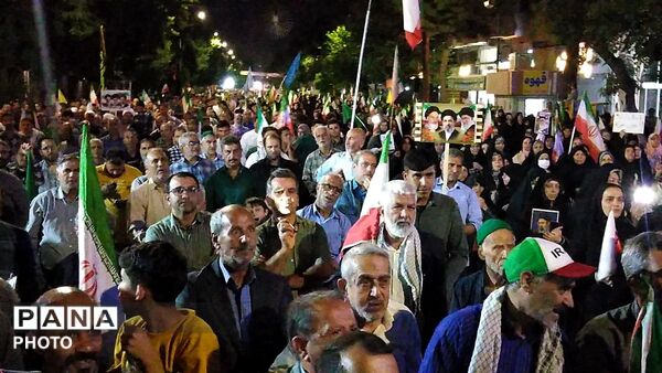  قاب پانا میزبان نودمین شب از اجتماعات خیابانی در حسینیه امام خمینی(ره)