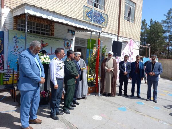 آیین نواختن زنگ سپاس معلم در تربت جام