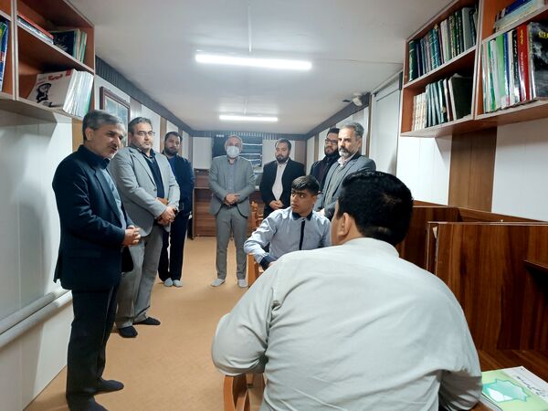 افتتاح کتابخانه دبیرستان جماران ناحیه پنج 