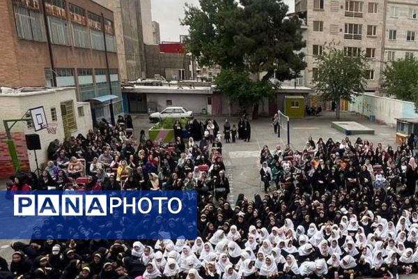 جشن کرامت در مدارس ناحیه 2 شهرری