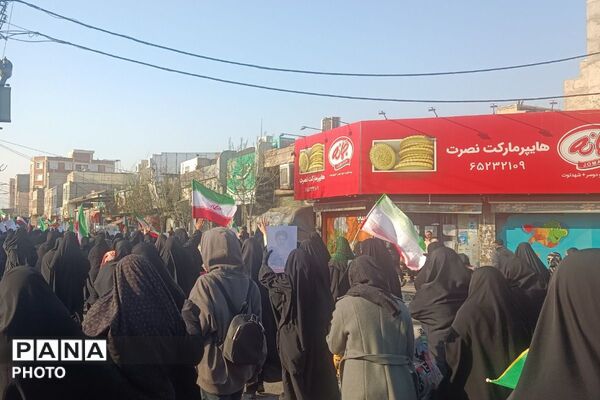 دست خدا بر سر ماست خامنه ای رهبر ماست 