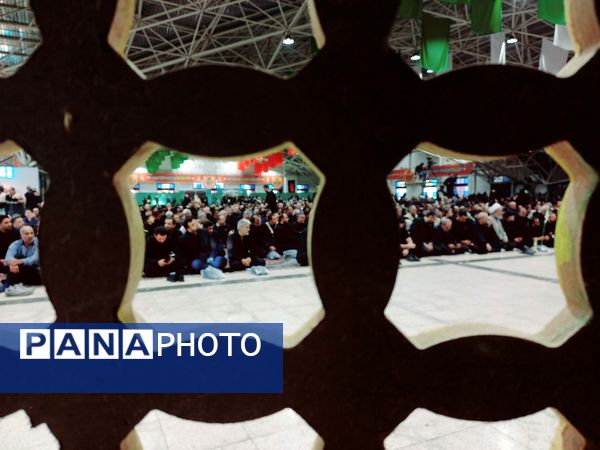 قافله عزاداری به‌مناسبت شهادت امام رضا (ع) در اصفهان 