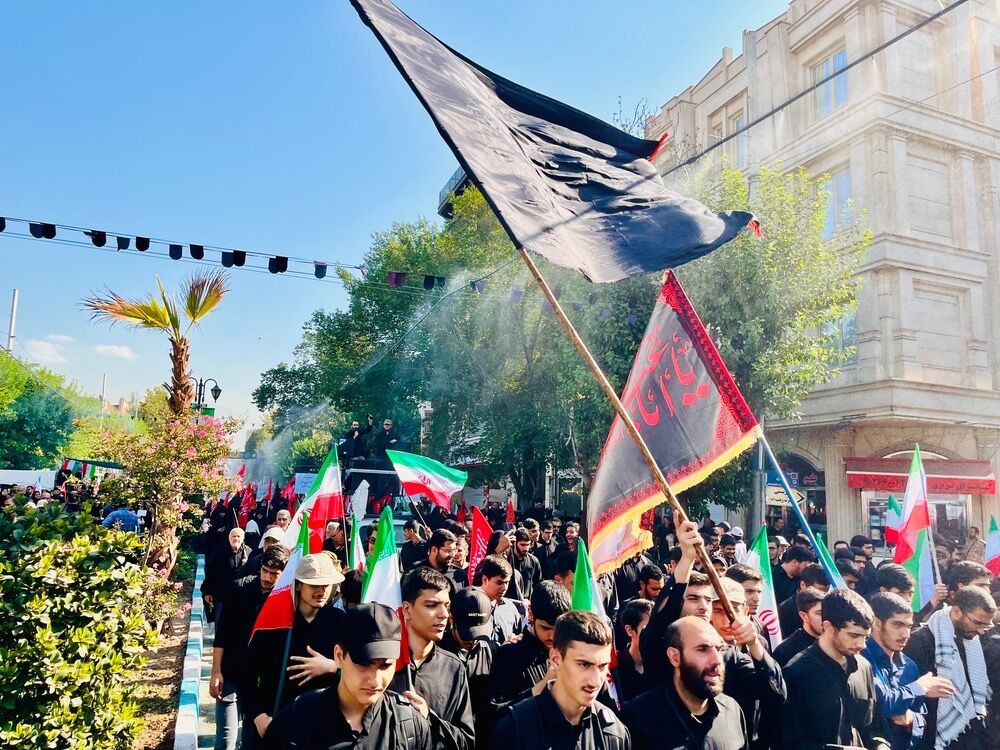 تجلیِ شکوهِ ایمان در مسیرِ عاشقی؛ تهران یکپارچه غرق در سوگِ اربعین