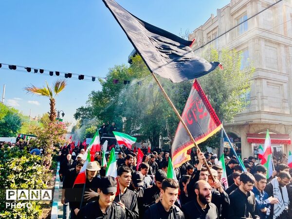 تجلیِ شکوهِ ایمان در مسیرِ عاشقی؛ تهران یکپارچه غرق در سوگِ اربعین