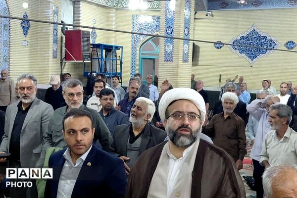 مصلی شهر میزبان اجتماع پرشور نمازگزاران شهرستان ورامین