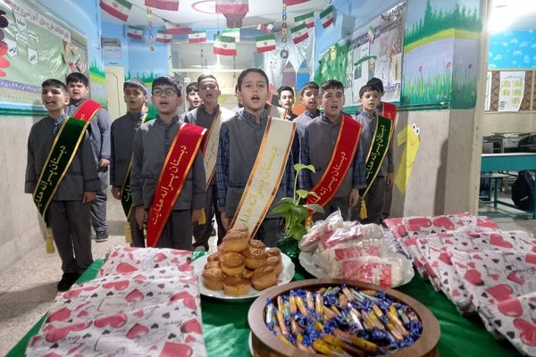  مراسم ولادت امیرالمومنین در دبستان هدایت ۲ شهرری