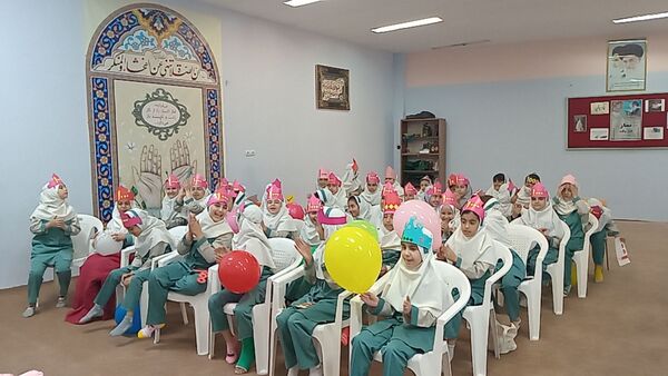 یادگیری عدد ۱۰۰۰ با خلاقیت و شادی در دبستان لطیفه