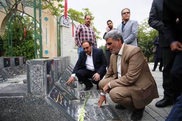 تجدید میثاق مدیران روابط‌عمومی دستگاه‌های اجرایی با شهدای والامقام