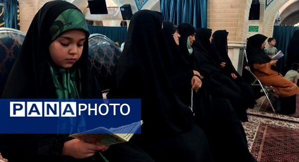 ویژه‌برنامه «روضه خورشید» ویژه خواهران در مسجد زینبیه اعظم زنجان برگزار شد