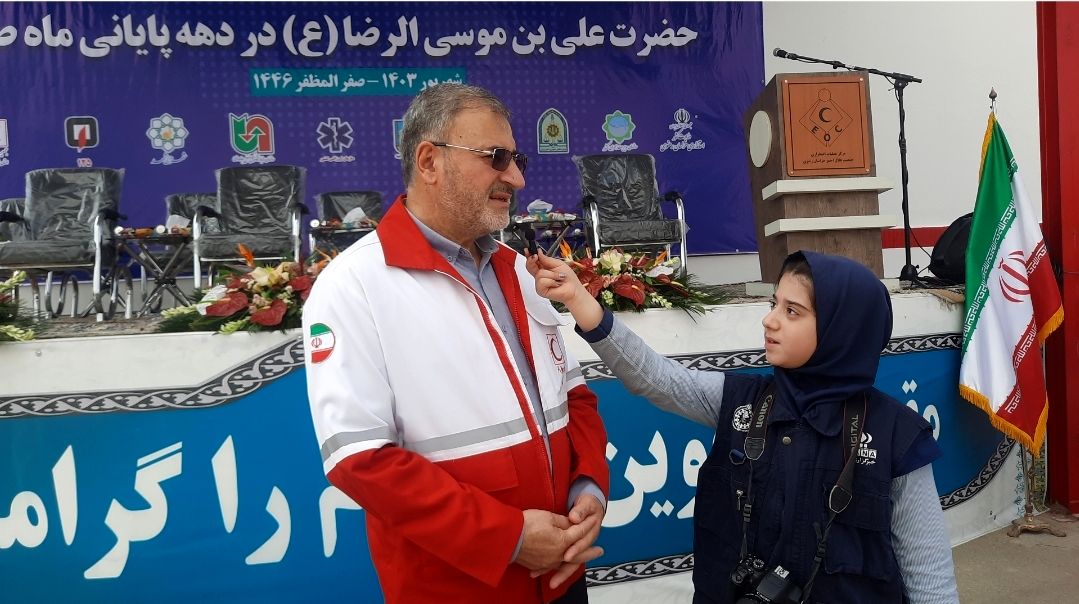 طرح خدمت‌رسانی به زائرین حضرت علی ابن موسی الرضا(ع)  داوطلبانه انجام می‌شود